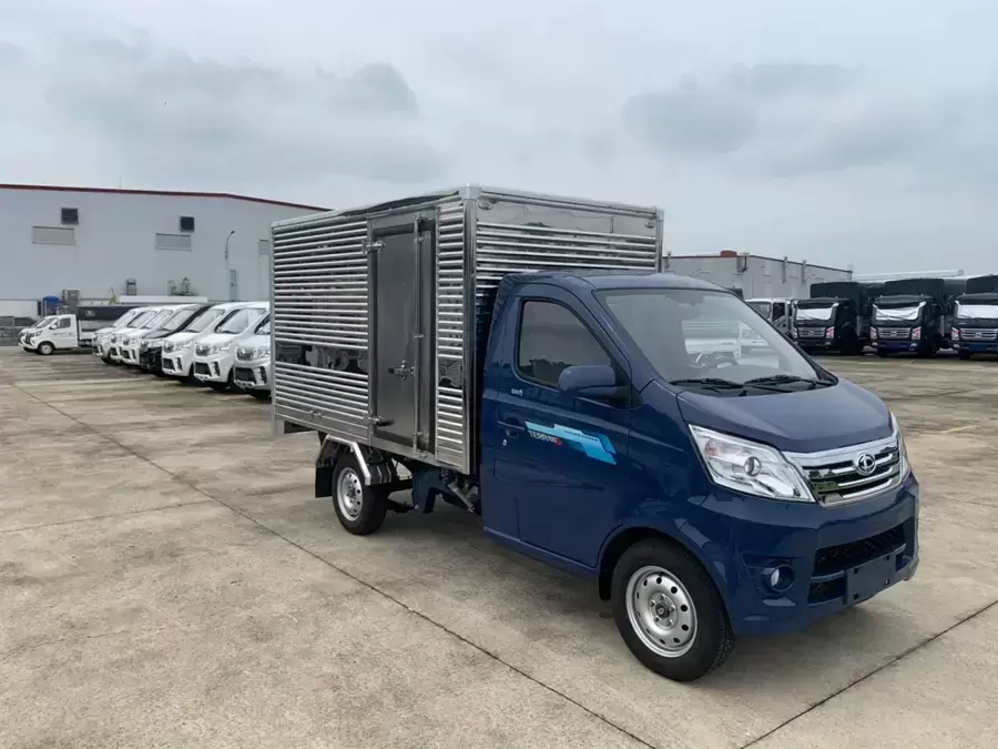 Thiết kế ngoại thất hiện đại của xe tải Tera100S